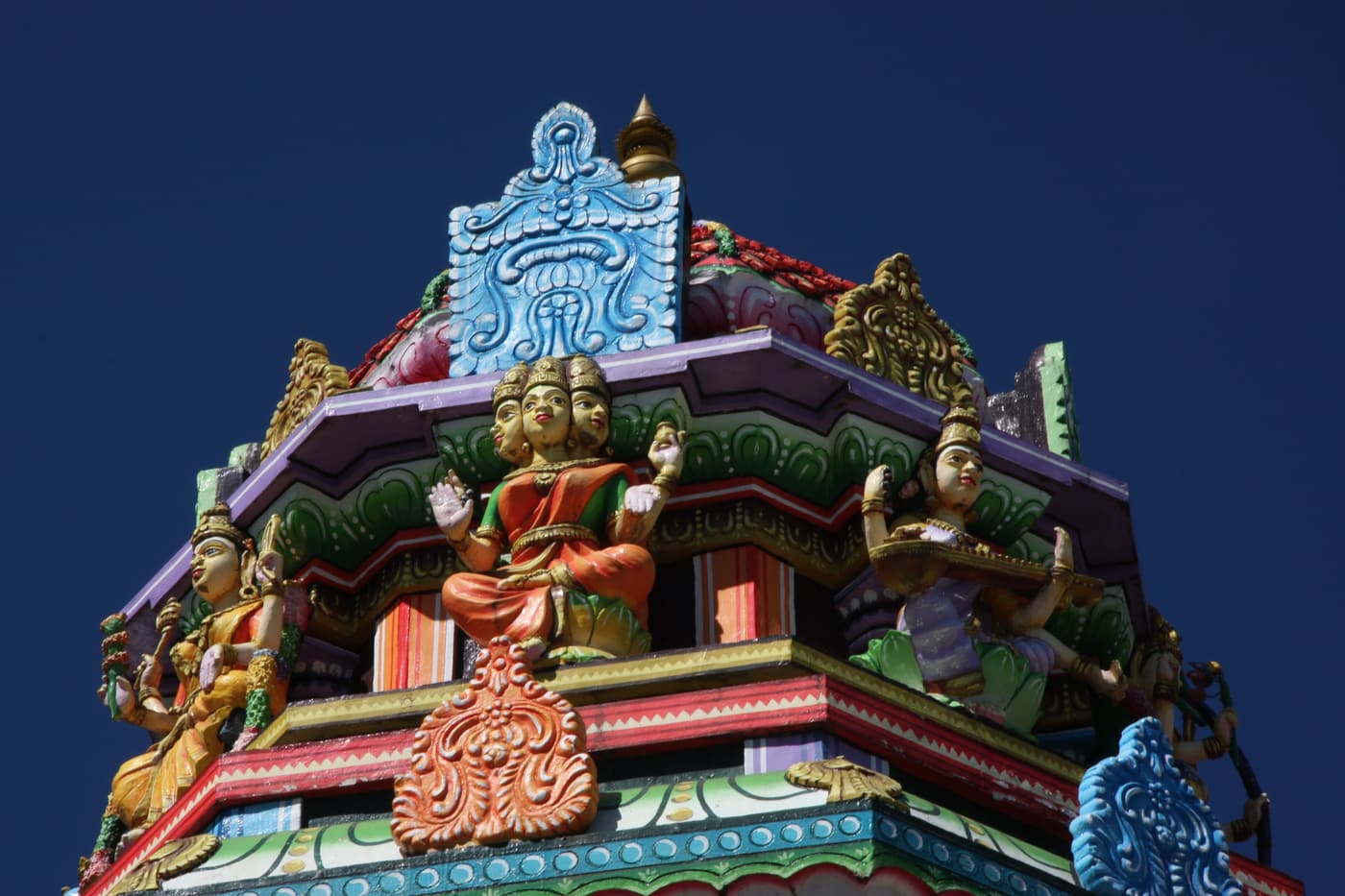 The colourful carved tower of the Sri Siva Subramaniya Swami Temple in Nadi